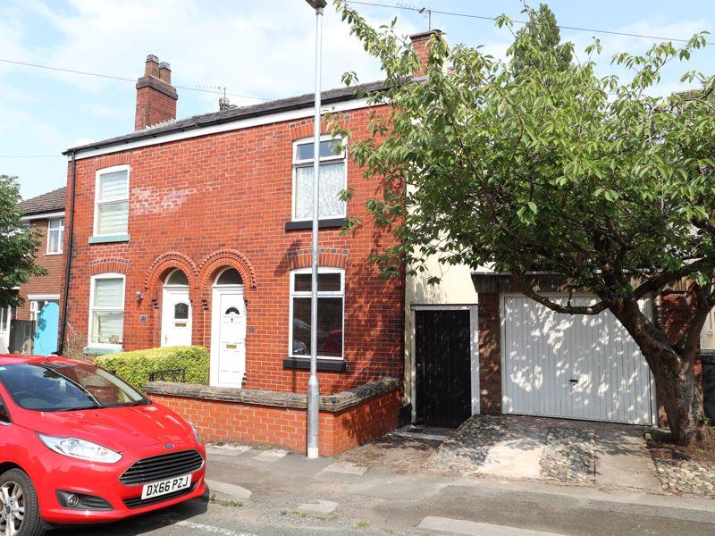 Peter Street, Macclesfield 2 bed semidetached house £280,000