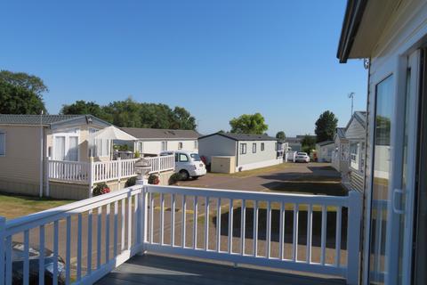 3 bedroom mobile home for sale, Seaview Avenue, West Mersea