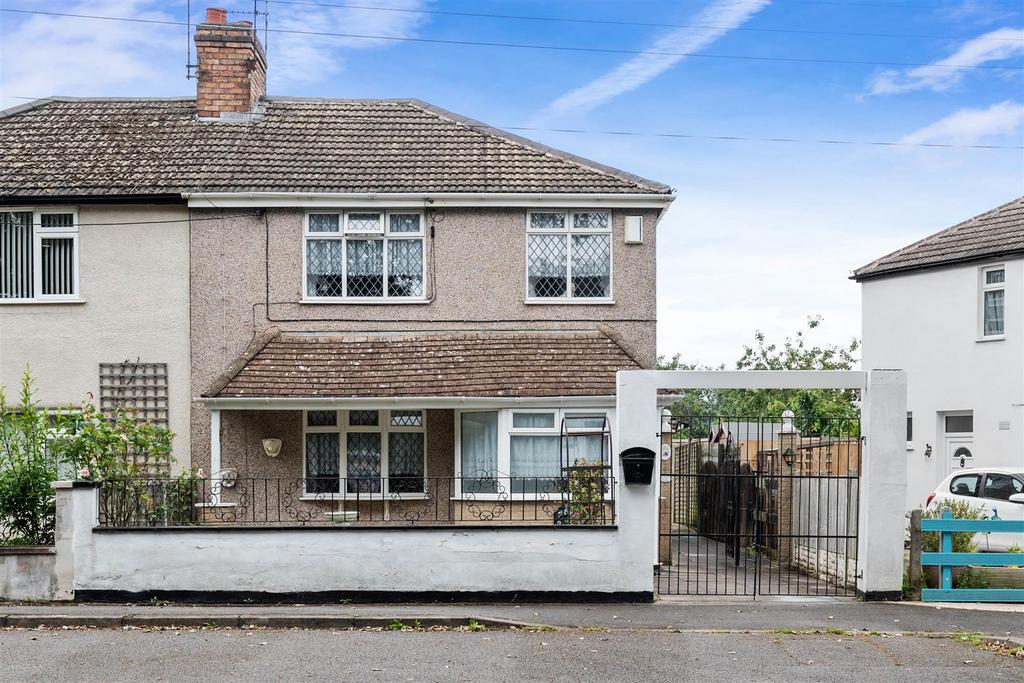 Lentons Lane, Coventry 3 bed semidetached house for sale £225,000