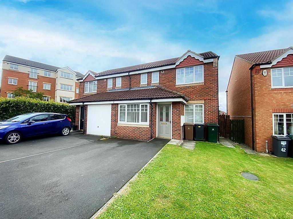 Dilston Grange, Wallsend 3 bed semidetached house for sale £179,950