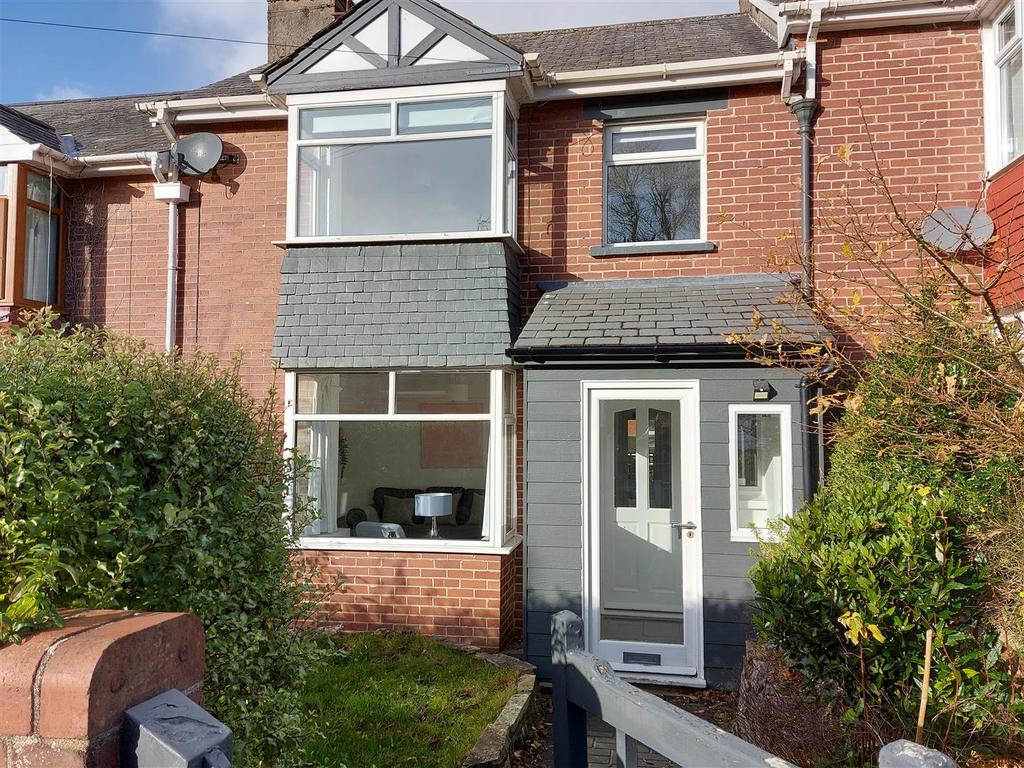 Hillbrook Road, Totnes 3 bed terraced house £1,400 pcm (£323 pw)