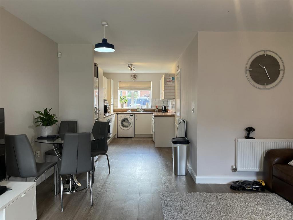 Kitchen/living room
