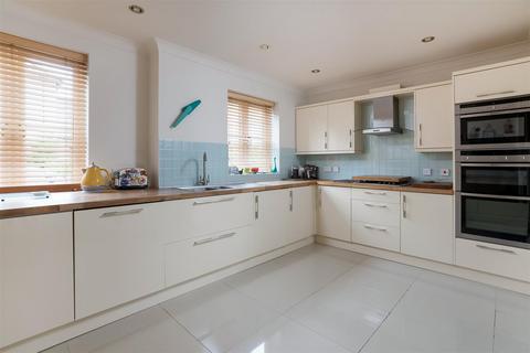 44 Castle Nurseries, Chipping Campden, GL55 6JT