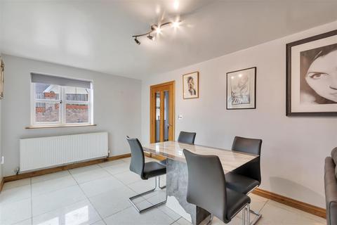 Ty Dre Methodist Hill, Froncysyllte, Llangollen, LL20 7SN