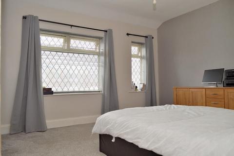 190 Heron Street, Oldham, OL8 4NB