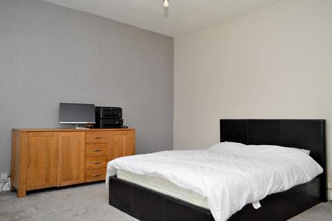190 Heron Street, Oldham, OL8 4NB