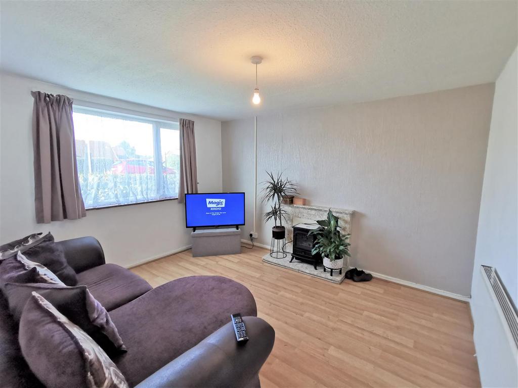 Leach Green Lane, Rubery 1 bed £675 pcm (£156 pw)