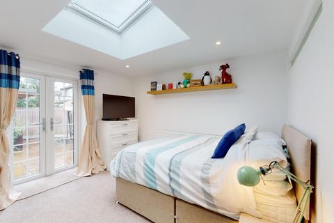 72 Church Close, Pool In Wharfedale, Otley, LS21 1LW
