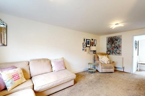 72 Church Close, Pool In Wharfedale, Otley, LS21 1LW