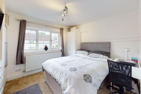 72 Church Close, Pool In Wharfedale, Otley, LS21 1LW