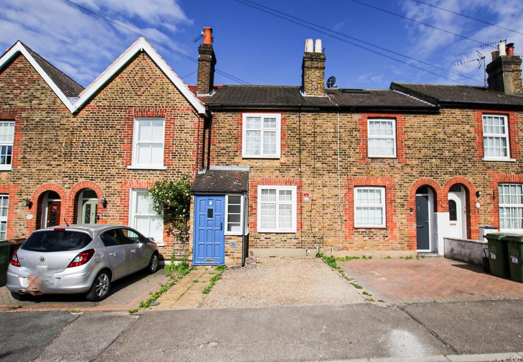 Francis Road, Wallington, SM6 2 bed terraced house £1,700 pcm (£392 pw)