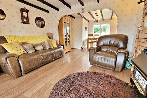 42 Blackdown, Wilnecote, Tamworth, B77 4JH