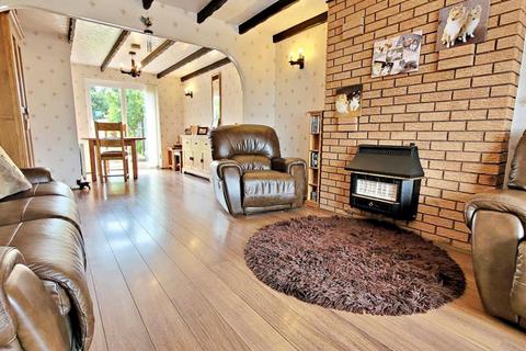 42 Blackdown, Wilnecote, Tamworth, B77 4JH
