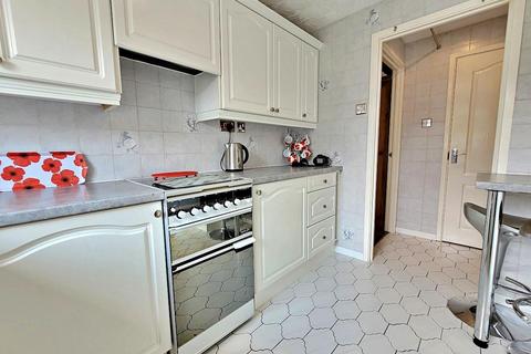 42 Blackdown, Wilnecote, Tamworth, B77 4JH