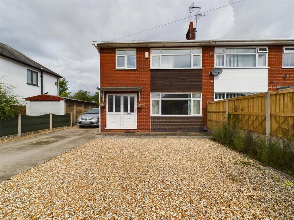 Holt Road, Wrexham 3 bed semidetached house for sale £230,000
