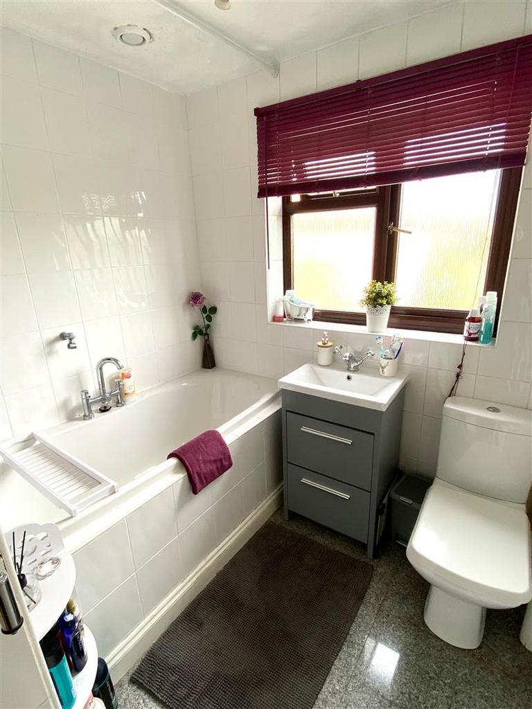 48 woodham park.jpg