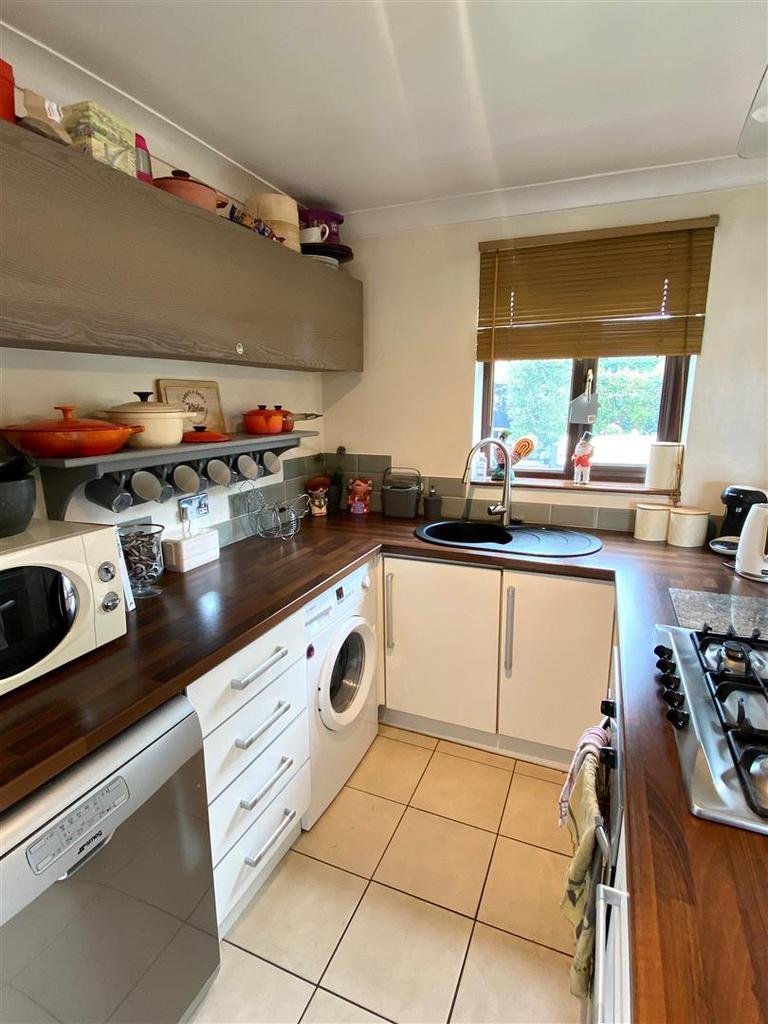48 woodham park.jpg