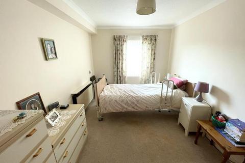 2 bedroom retirement property for sale - Parklands Court, Sketty, Swansea