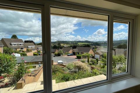10 Burnt Oak, Dursley, GL11 4HD