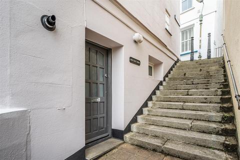 1 Coxs Steps, Dartmouth, TQ6 9JF