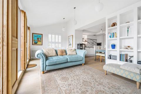 1 Coxs Steps, Dartmouth, TQ6 9JF