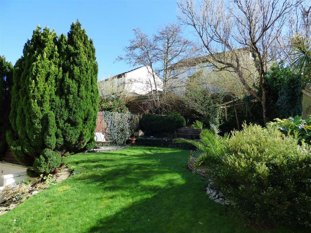 Seymour Drive, Dartmouth 3 bed detached house for sale £315,000