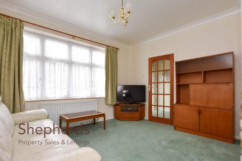 57 Elm Drive, Cheshunt, Waltham Cross, EN8 0SB