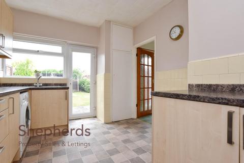 57 Elm Drive, Cheshunt, Waltham Cross, EN8 0SB