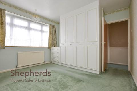 57 Elm Drive, Cheshunt, Waltham Cross, EN8 0SB
