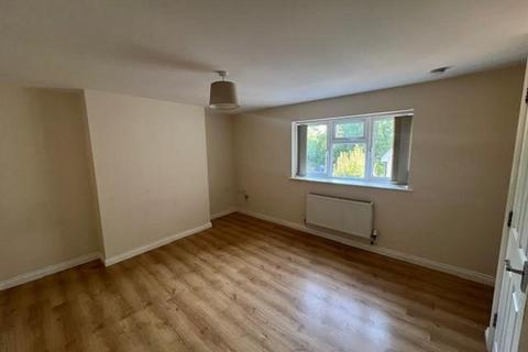 Studio to rent, Junction Road, Andover, Hampshire, SP10 3QU