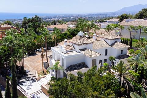6 bedroom villa, Marbella, Malaga, Spain