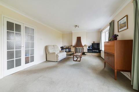 3 Downs View Road, Great Bookham, Leatherhead, KT23 4PP