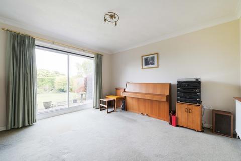 3 Downs View Road, Great Bookham, Leatherhead, KT23 4PP