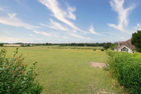 3 Downs View Road, Great Bookham, Leatherhead, KT23 4PP