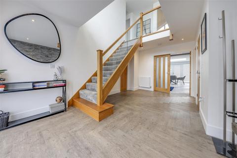 5 Anderton Close, Bury, BL8 2HQ