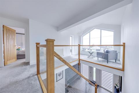 5 Anderton Close, Bury, BL8 2HQ
