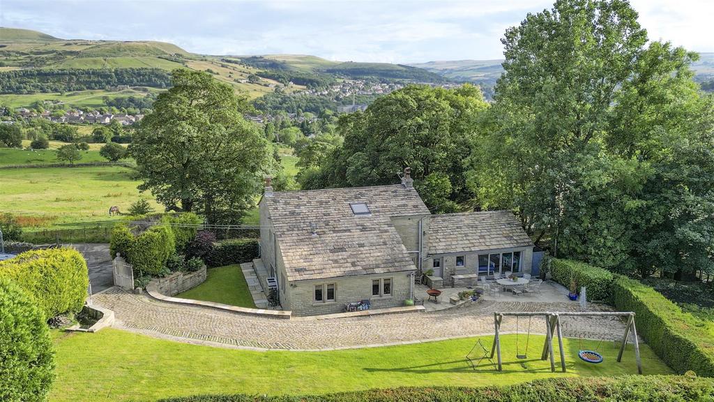 Hurst Lane, Rawtenstall, Rossendale 5 bed detached house £900,000