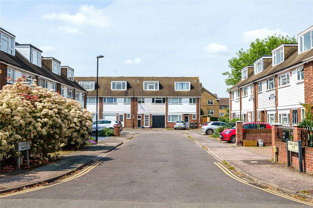 Guibal Road, Lee, Lewisham, London, SE12 3 bed terraced house for sale