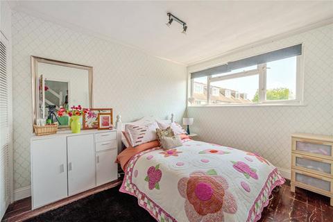22 Guibal Road, London, SE12 9LX