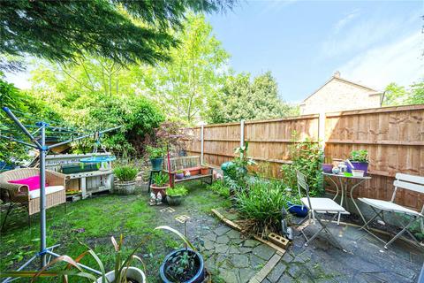 22 Guibal Road, London, SE12 9LX