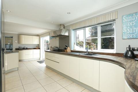 14 Cottington Road, Cliffsend, Ramsgate, CT12 5JW
