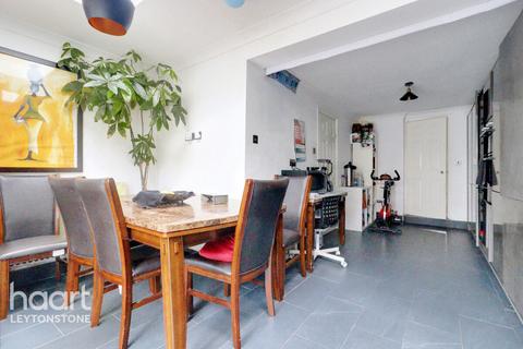 68 Selby Road, London, E11 3LR