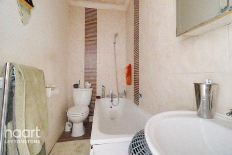 68 Selby Road, London, E11 3LR
