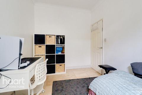 68 Selby Road, London, E11 3LR