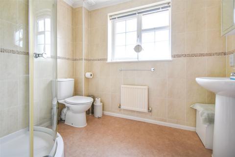 5 Oaktree Drive, Hook, RG27 9RA