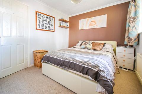5 Oaktree Drive, Hook, RG27 9RA