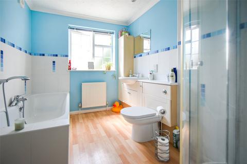 5 Oaktree Drive, Hook, RG27 9RA