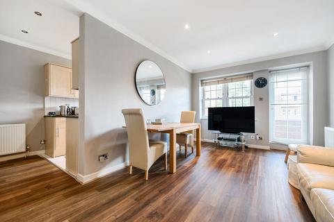 2 bedroom apartment for sale, Bulstrode Court, Gerrards Cross, Buckinghamshire, SL9