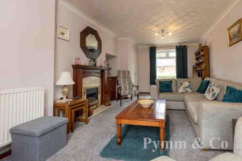 3 bedroom semi-detached house for sale - Nasmith Road, Norwich NR4