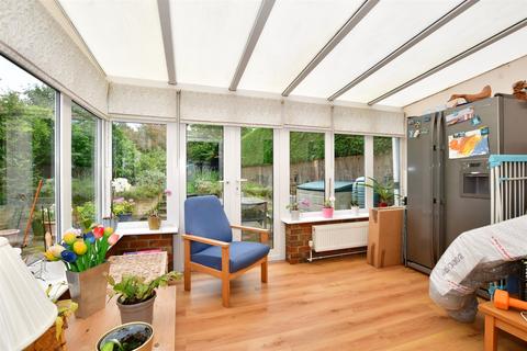 5 Duncan Road, Burgh Heath, Tadworth, KT20 6DR